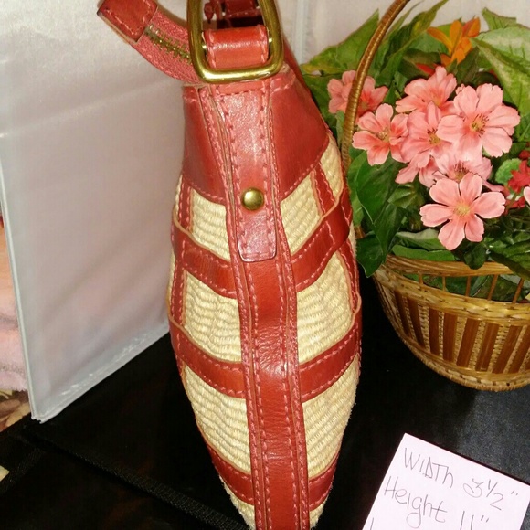 BEAUTIFUL FIFTY FOUR FOSSIL PURSE - Picture 4 of 7